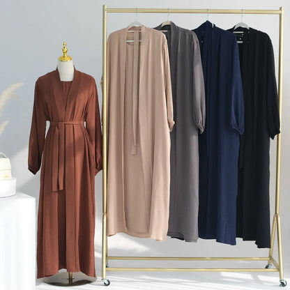 Ensemble kimono et robe intérieure Dubaï Ramadan luxe