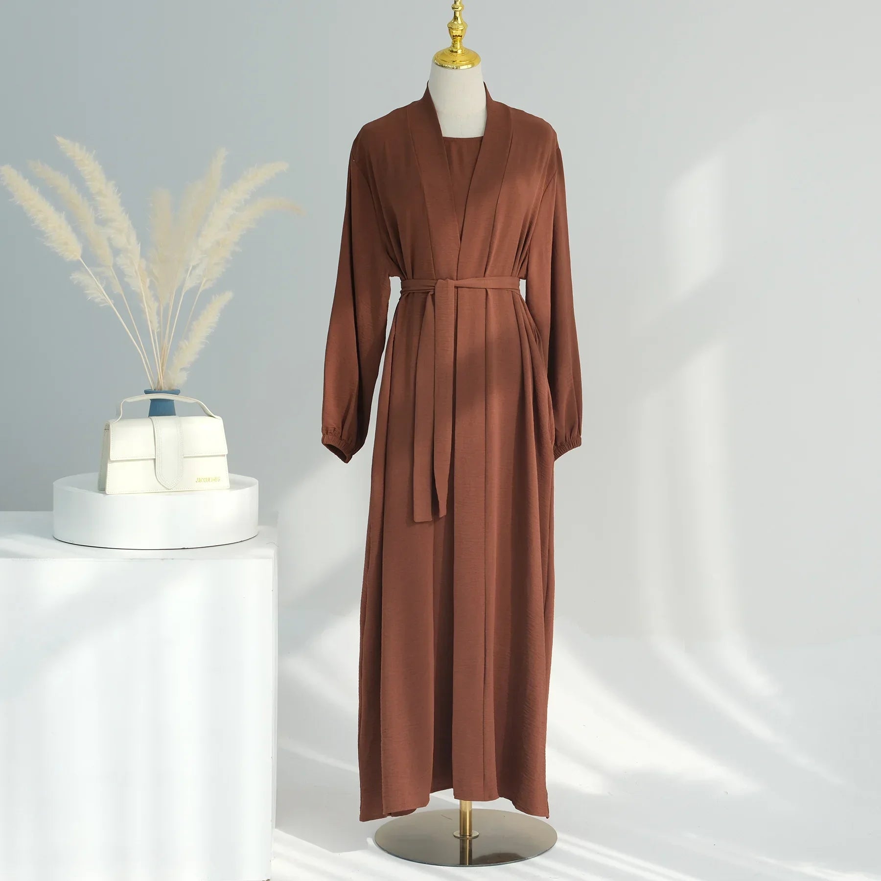 Ensemble kimono et robe intérieure Dubaï Ramadan luxe