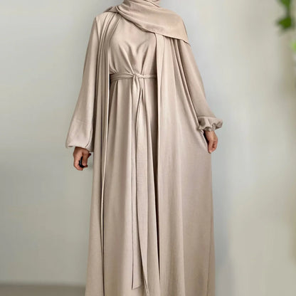 Ensemble kimono et robe intérieure Dubaï Ramadan luxe