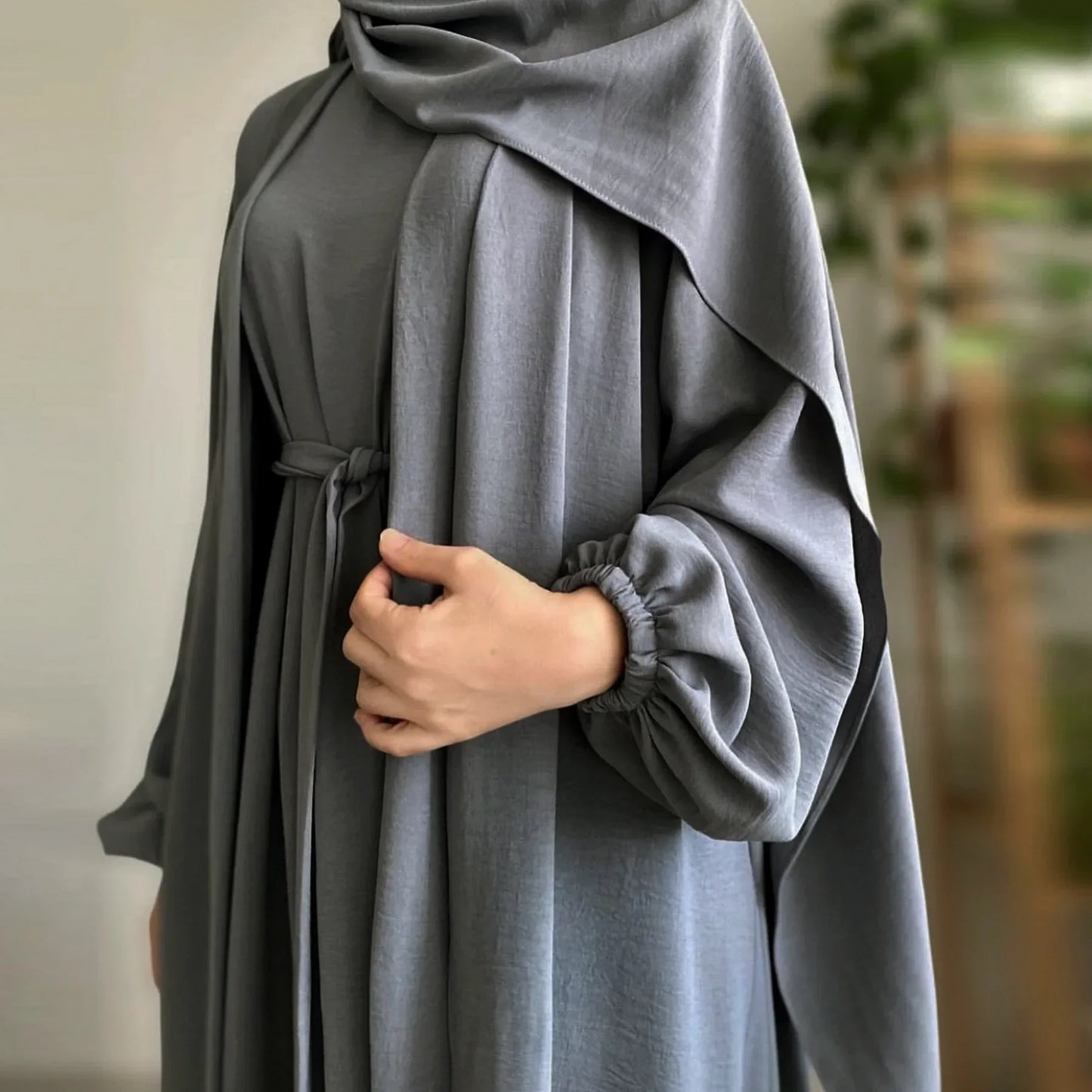 Ensemble kimono et robe intérieure Dubaï Ramadan luxe