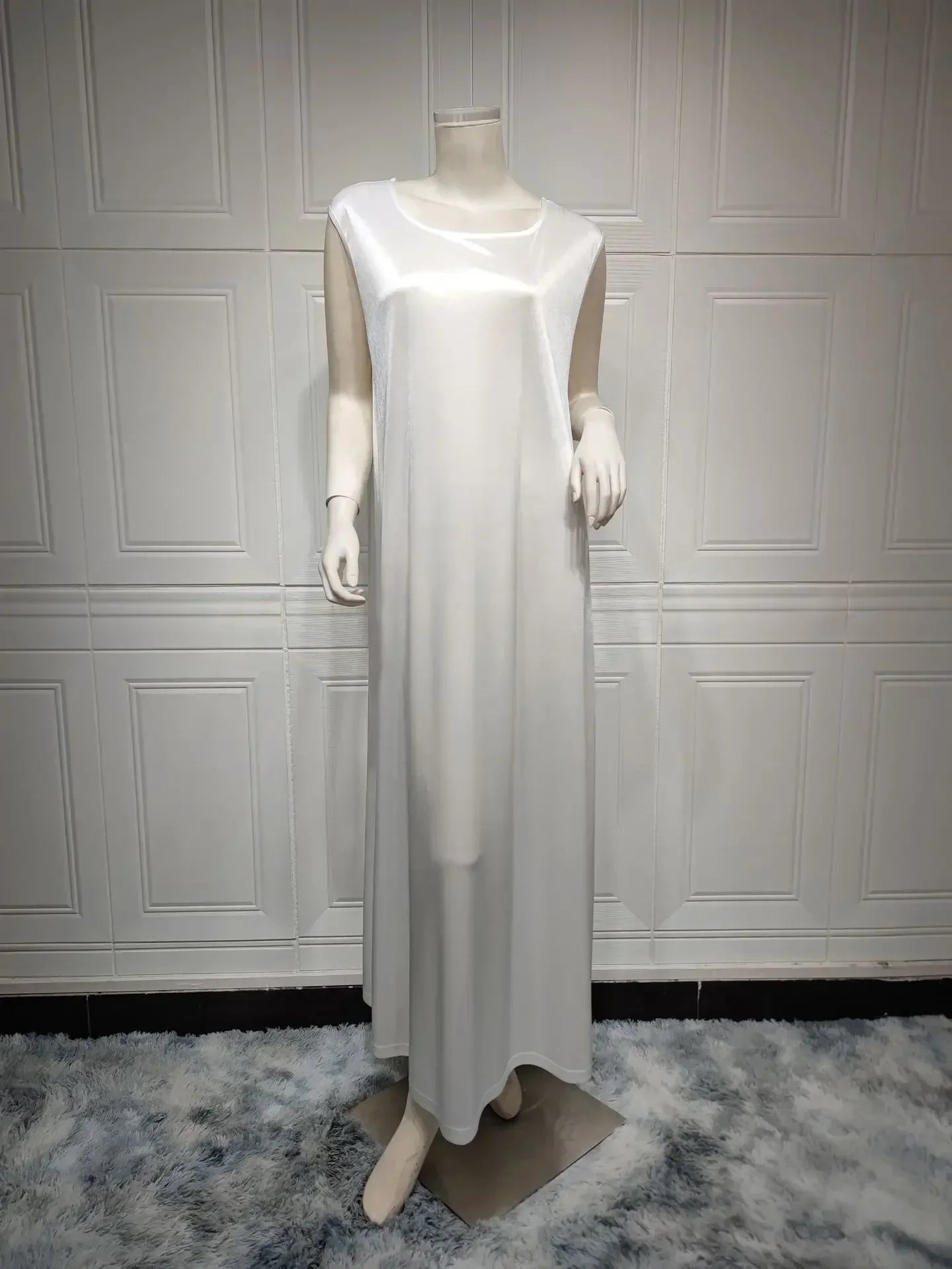 Robe Satinée pour Femme, Élégance Moderne, Dubaï, Turquie, Maroc, Kaftan Strass