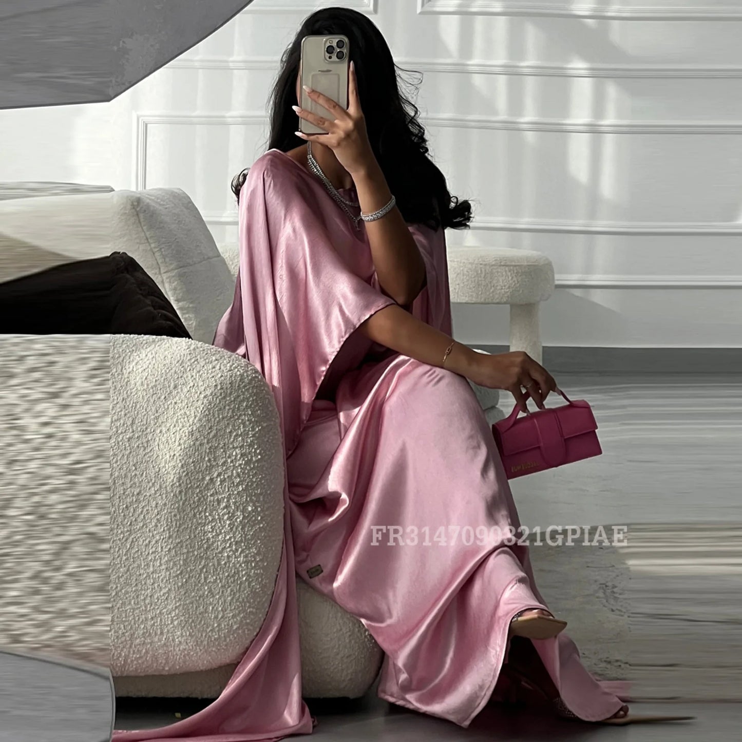 Abaya-Robe longue satin pour Ramadan: élégance et confort