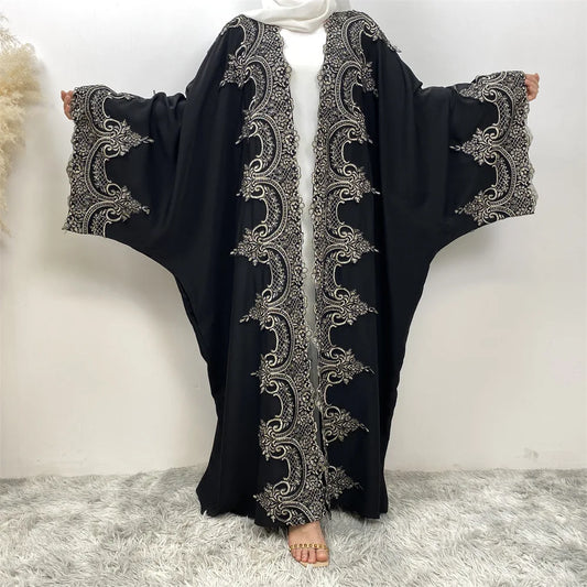 Abaya brodée en dentelle pour femmes: style élégant et tendance