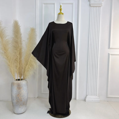 Abaya moderne en tissu léger et fluide