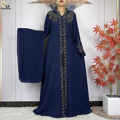 Abaya en mousseline de soie avec turban - tenue de soirée élégante