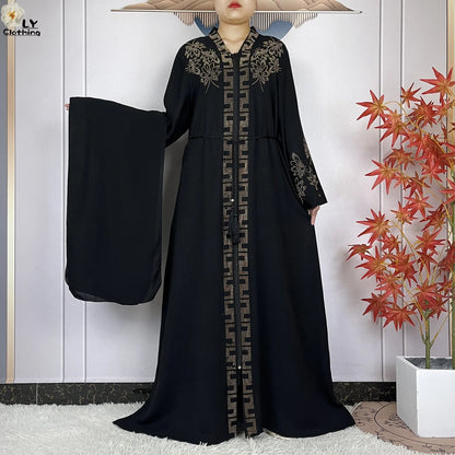 Abaya en mousseline de soie avec turban - tenue de soirée élégante