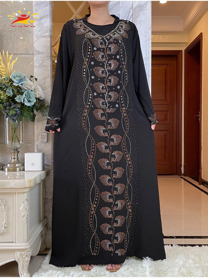 Abaya élégante à capuche pour femme