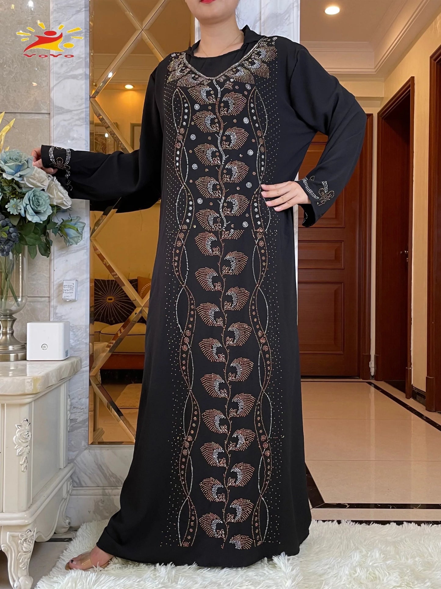 Abaya élégante à capuche pour femme