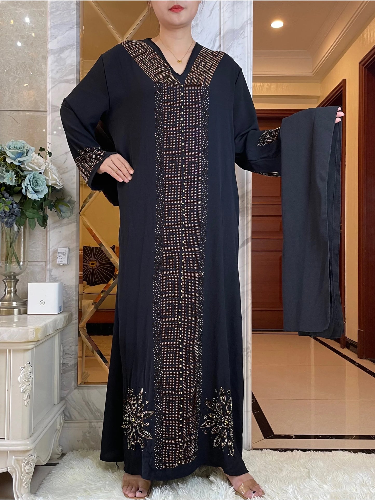 Abaya élégante à capuche pour femme