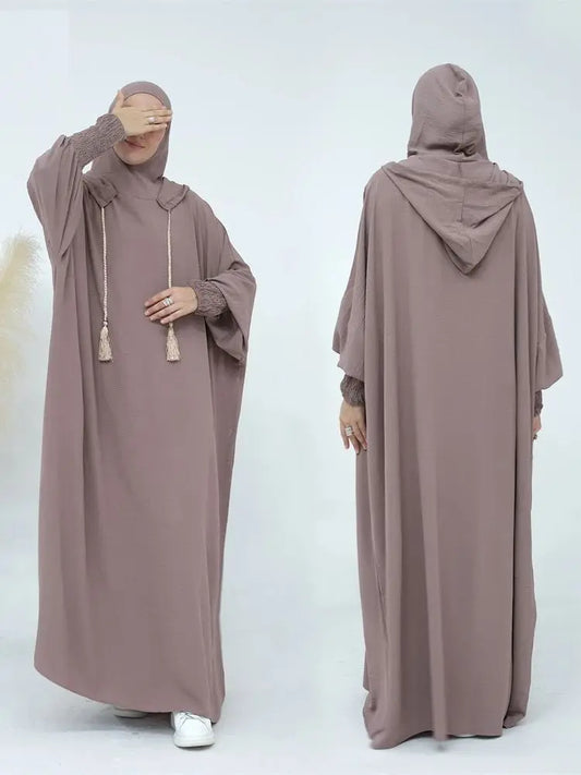 Vêtements islamiques pour femmes: Robes ethniques et accessoires de prière