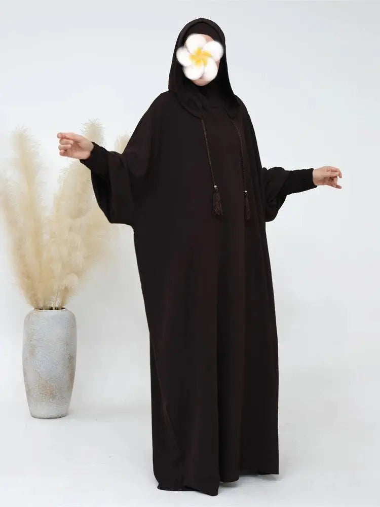 Vêtements islamiques pour femmes: Robes ethniques et accessoires de prière