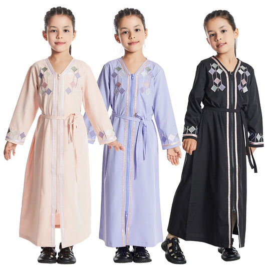 Nouvelle collection Abayas et Jalabiyas pour enfants: style musulman moderne