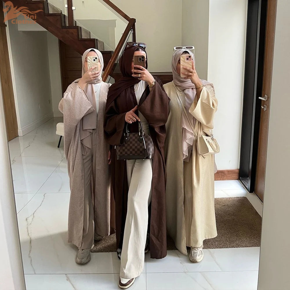 Abayas unies ouvertes : style urbain et tendance