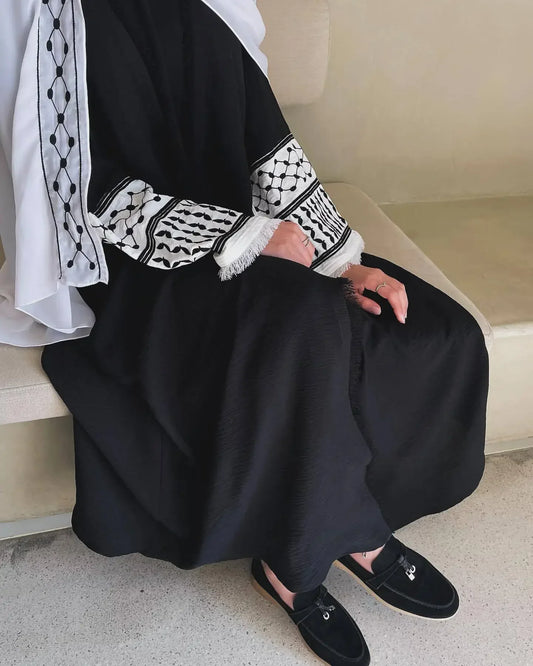 Keffiyeh-Abaya brodé & Kimono luxe: Kaftan palestinien & Dubai pour Ramadan