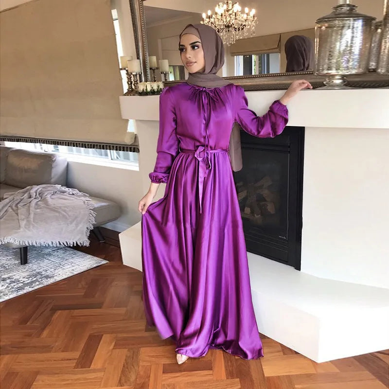 Robe Maxi en Satin pour Femme: Élégance et raffinement oriental