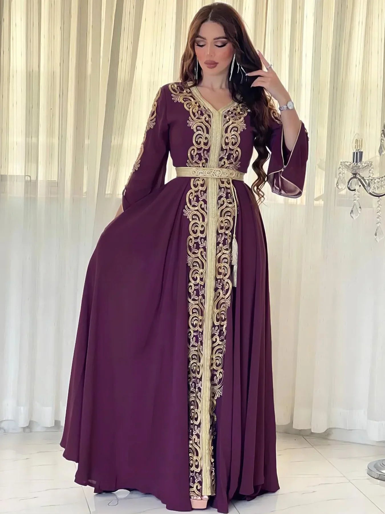 Robe de Soirée Musulmane Brodée - Abaya Marocaine, Caftan Islamique