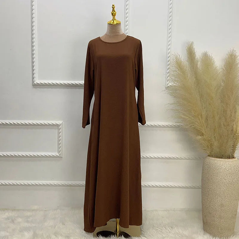 Robe Maxi Modeste pour Femmes Musulmanes - Tenue Islamique Basique pour l'Aïd