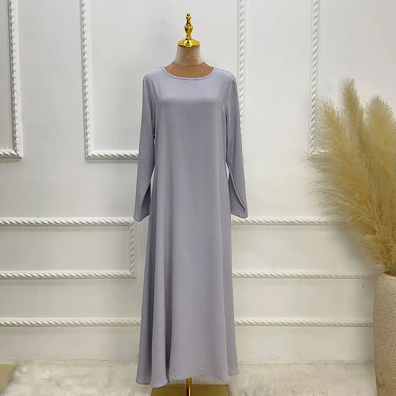 Robe Maxi Modeste pour Femmes Musulmanes - Tenue Islamique Basique pour l'Aïd